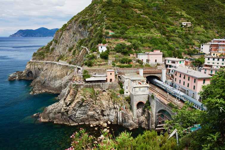 Tomando el tren en Italia Ferrocarriles Simplifica tus vacaciones / Italia