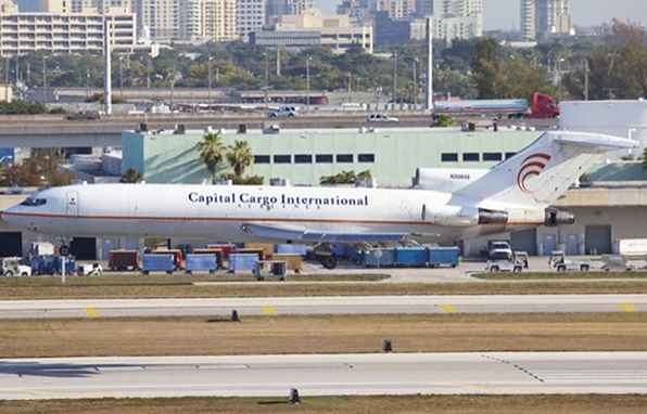 De Fort Lauderdale Airport Lost and Found / Florida