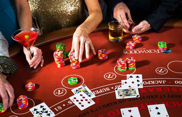 Los juegos en Foxwoods From Bingo to Three Card Poker