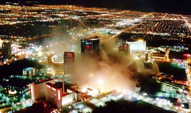 El Riviera Hotel And Casino Implosion de un helicóptero de Sundance / Nevada
