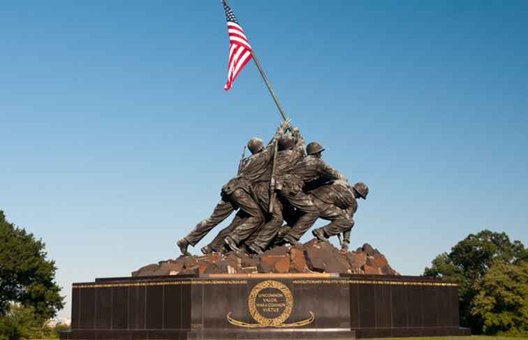 Visitando el Memorial de Guerra de la Infantería de Marina de los Estados Unidos