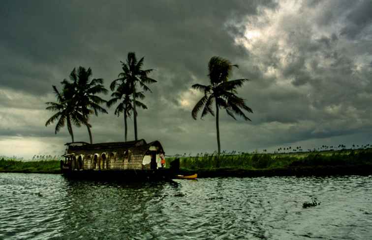 9 Top India Monsoon Travel Destinations / 