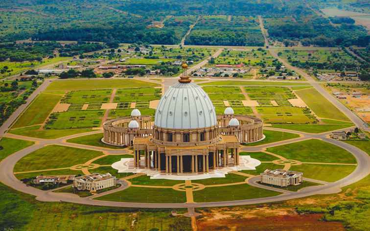 Basilika av Vår Fru av Fred i Yamoussoukro, Elfenbenskusten / Afrika & Middle