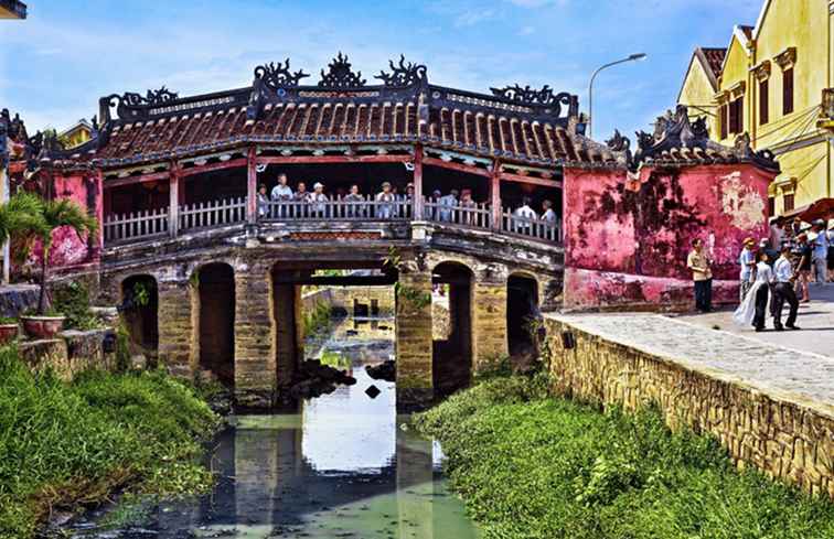 Attraversando Hoi An, il ponte giapponese del Vietnam