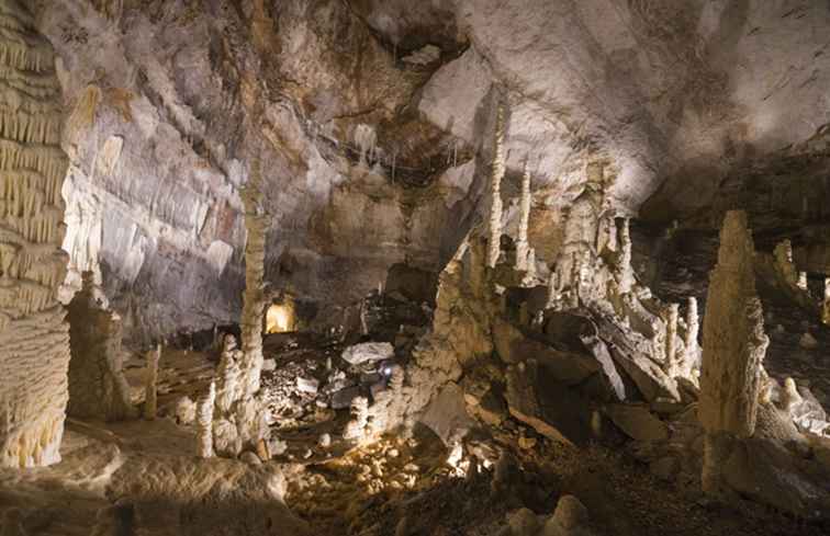 Grotte di Frasassi Caverns i Marche, Italien / Italien