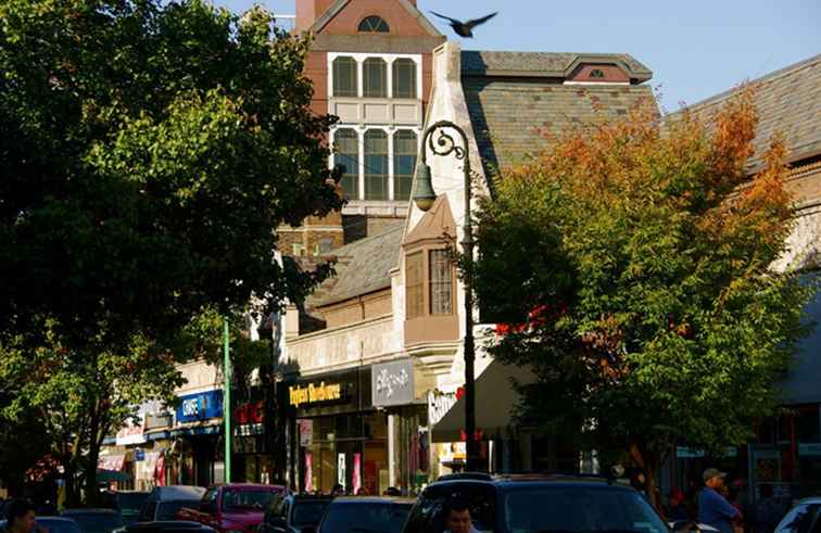 Leitfaden für die Jackson Heights Historic District in New York City / New York