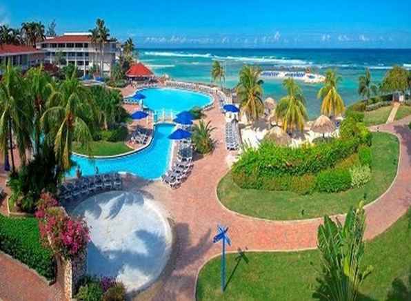 Holiday Inn Hotels and Resorts en el Caribe / 