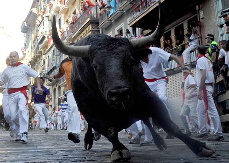 Wie man von San Sebastian nach Pamplona kommt Zug, Bus und Auto / Spanien