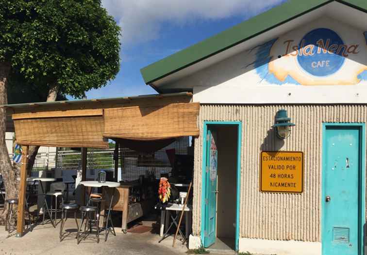 Isla Nena Café El bar de Vieques con su propio aeropuerto / Puerto Rico