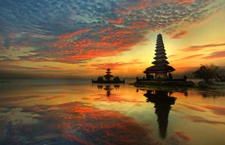 Cambiadores de dinero y dinero en Bali / Indonesia