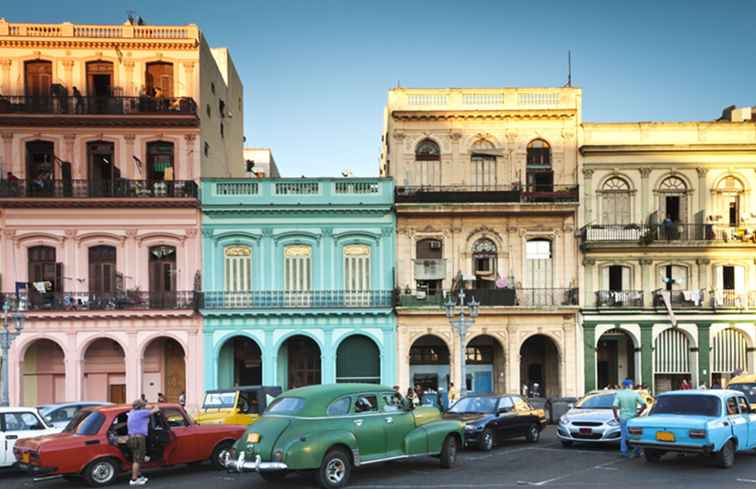 Le nuove regole di viaggio a Cuba portano gli americani più vicino / Cuba