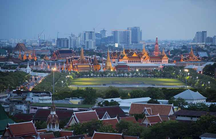 Ceremonia real de arado - Ritual real religioso en Bangkok, Tailandia
