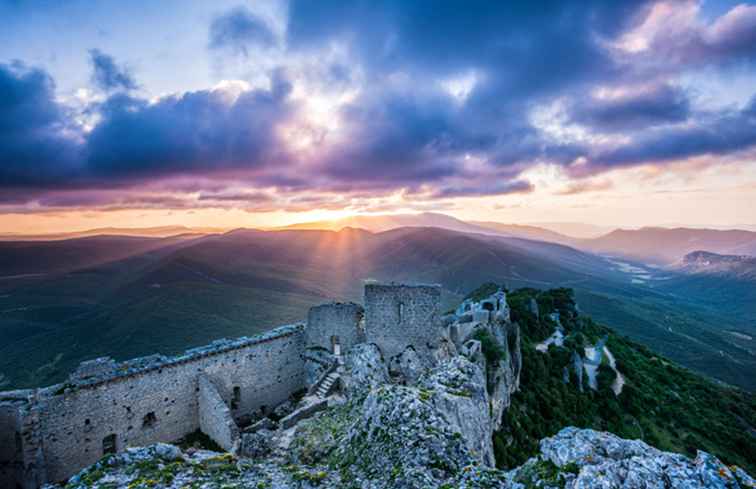 Det bästa av katedralerna i Frankrikes Languedoc-region / frankrike