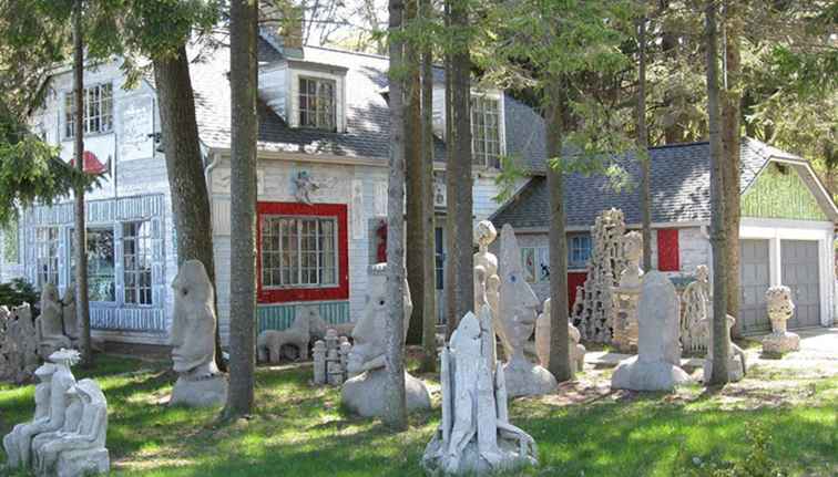 Le jardin de sculptures inhabituelles de l'artiste Milwaukee Mary Nohl