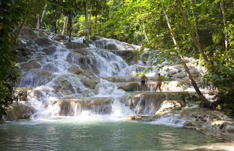 Besöker Dunns River Falls i Jamaica / jamaica