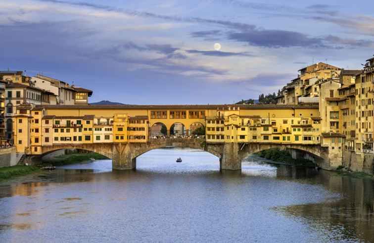 Besuch des Ponte Vecchio in Florenz, Italien / Italien