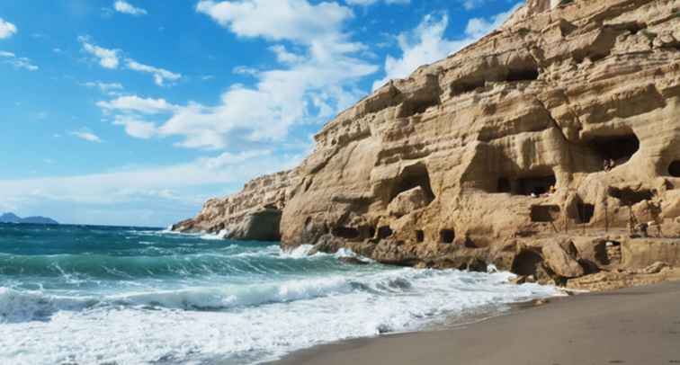 Qui a vécu dans les grottes de Matala?