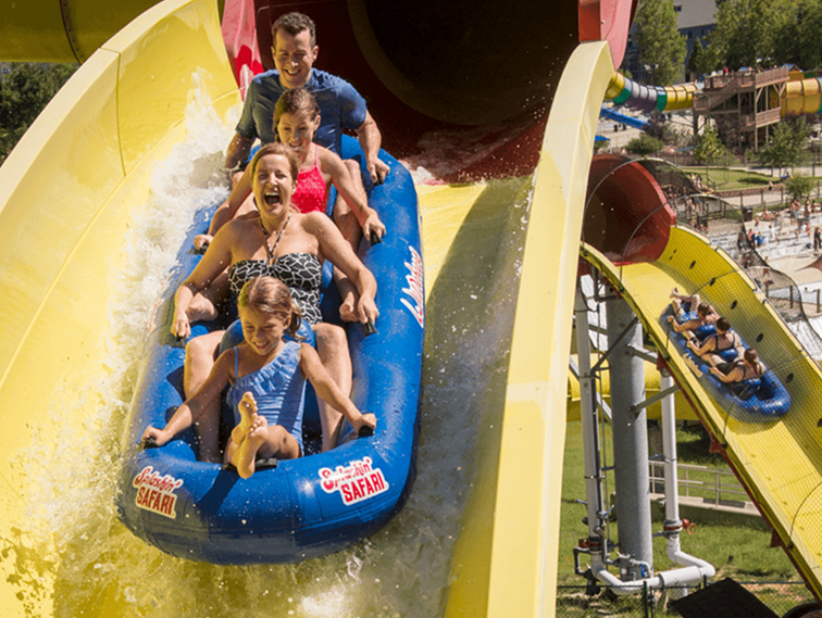 10 Wild en gek waterparkritten / Attractieparken