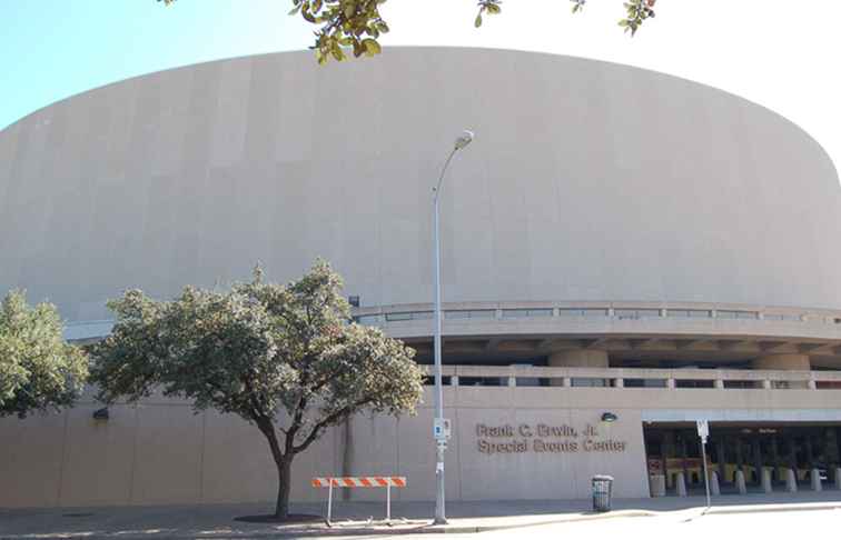 Un tour di guida della zona dell'Università del Texas / Texas