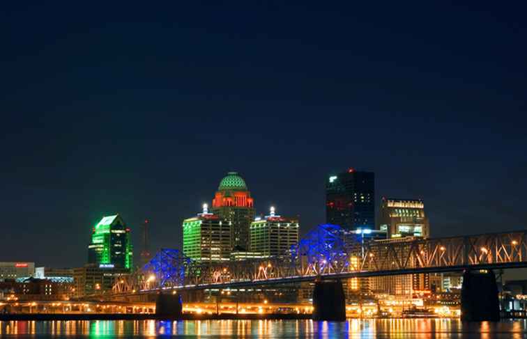 Louisville Christmas Lights and Decorations / Kentucky