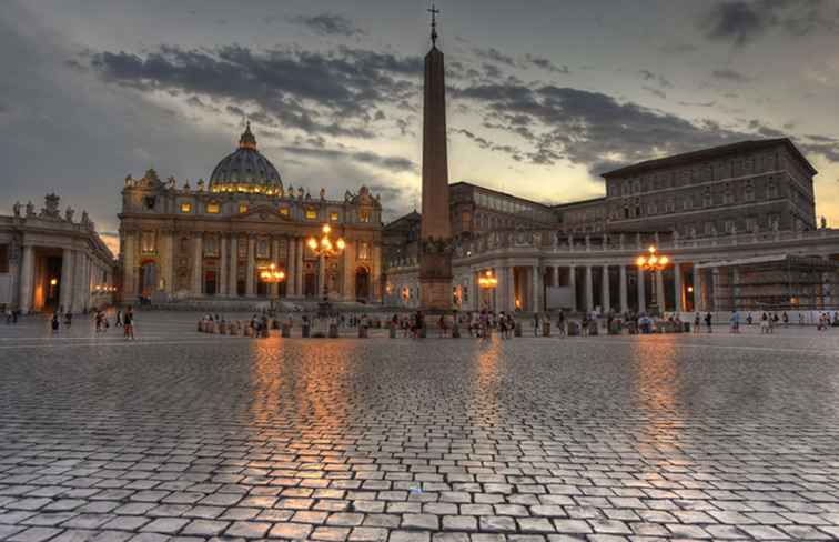 Besuch des Petersplatzes in der Vatikanstadt / Italien