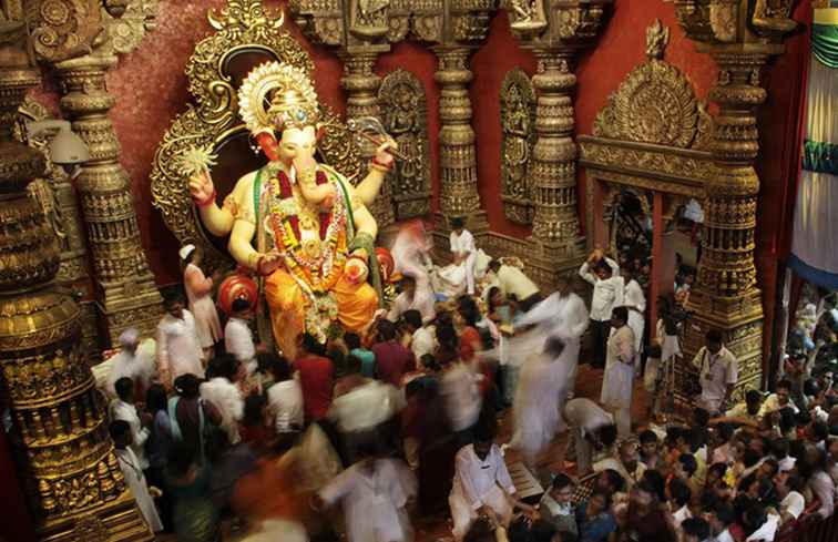 5 Famous Mumbai Ganesh Mandals and Temi per il 2018
