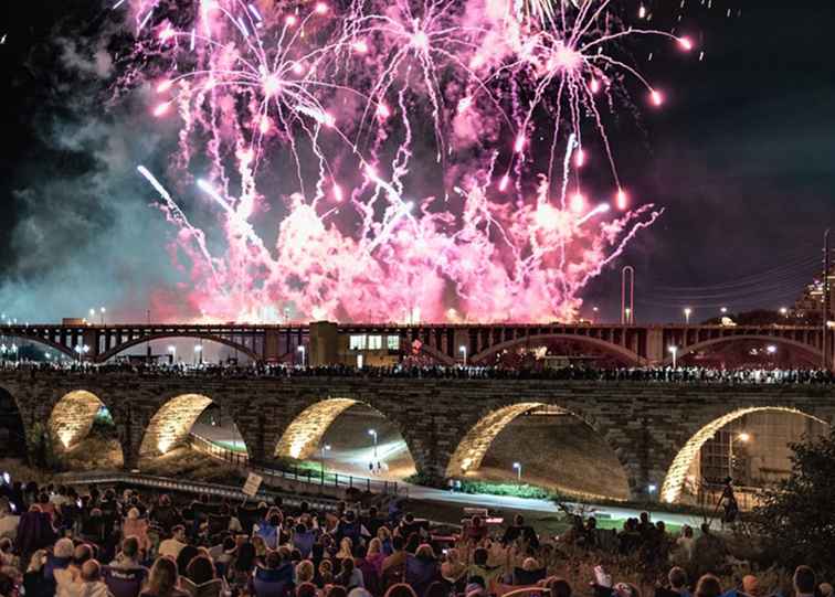 La víspera de Año Nuevo en Minneapolis / St. Pablo / Minnesota