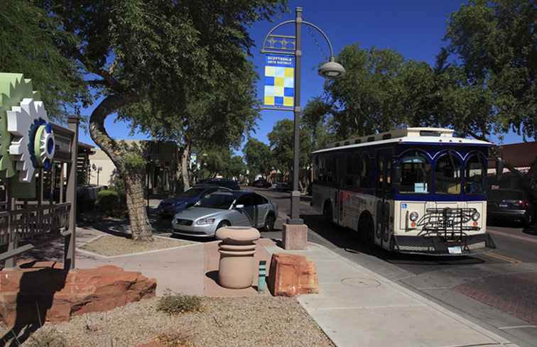 De gratis maandelijkse Scottsdale kunst & culturele trolleytour / Arizona