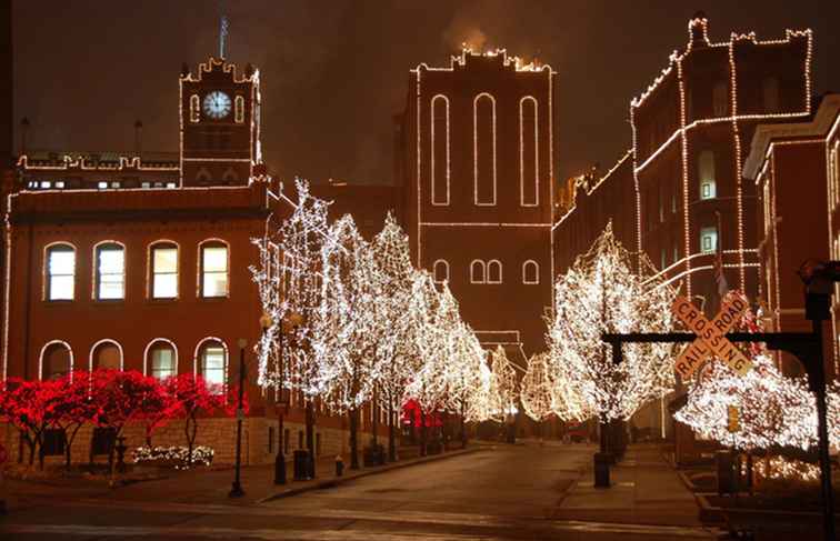 Bästa grannskap för julljus i St. Louis / Missouri
