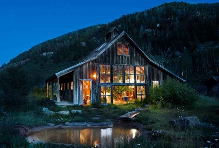 Colorado's Ultimate Hot Springs Glamping Getaway / Colorado