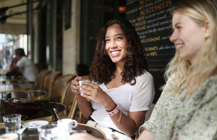 Come ordinare un caffè in un caffè francese o di Parigi / Francia