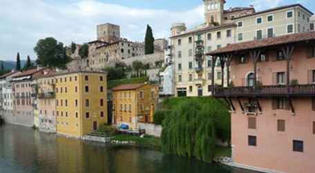 Bassano del Grappa reseguide / Italien