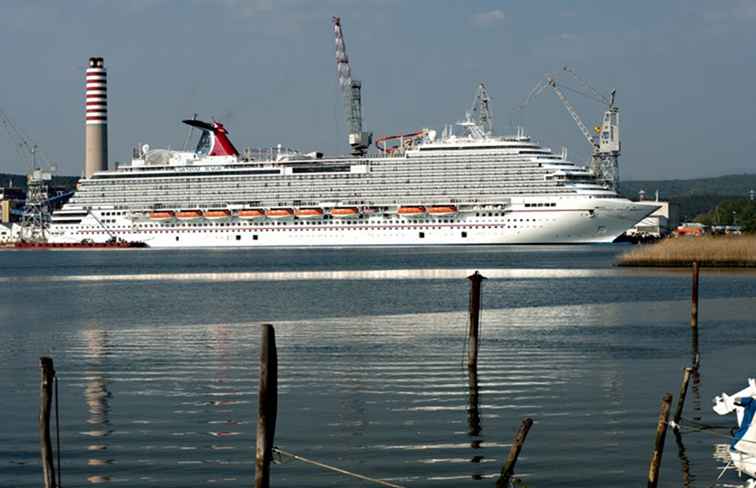 Carnival Magic - Fototour en profiel van cruiseschip / Cruise maatschappijen