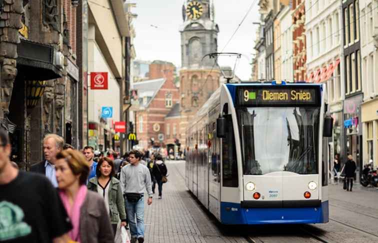 Dörr-till-dörr reseplanerare för nederländsk kollektivtrafik / nederländerna