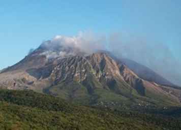 Tour del vulcano Montserrat / Montserrat