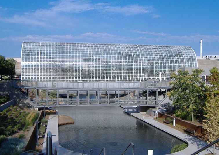 Myriad Botanical Gardens en Crystal Bridge Tropical Conservatory / Oklahoma