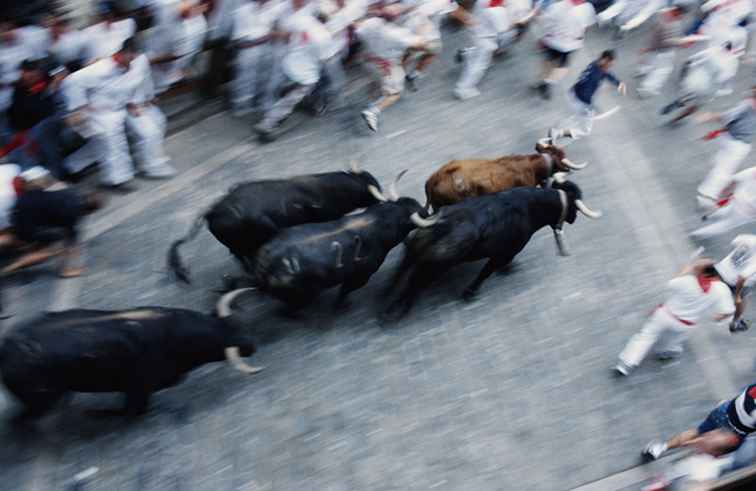 Tips på att köra med tjurarna på San Fermin Bull Run i Pamplona / spanien