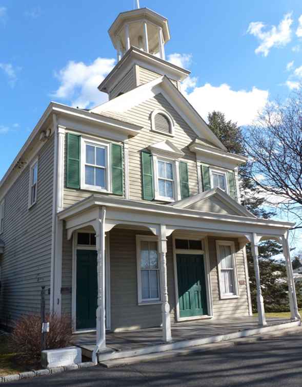 Hicksville Gregory Museum - Long Island Earth Science Center / New York